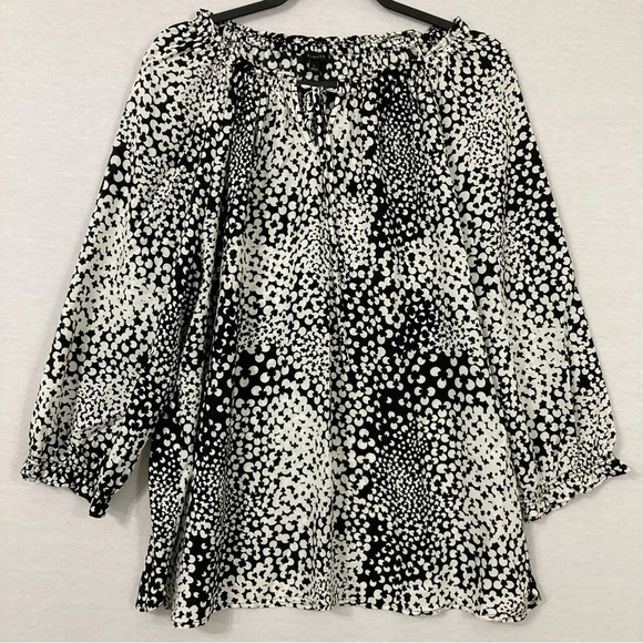 Talbots Black White Floral Tie Front Ultra Soft Rayon Blouse size Large - Picture 1 of 9